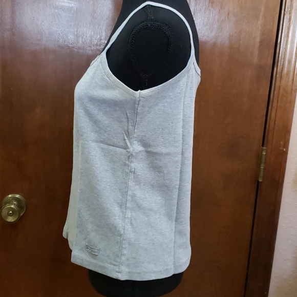 Gray Reebok tank XL - Picture 5 of 8